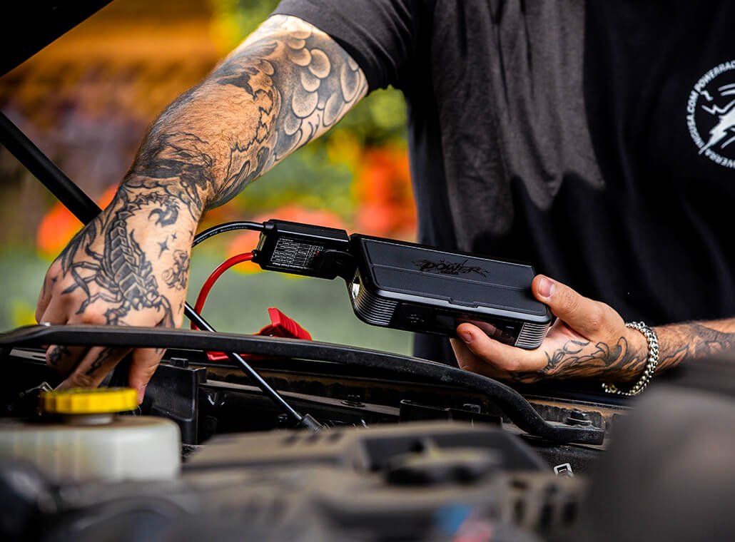 Mike Power 8000mAh Wireless Jump Starter with Built-in USB-C Cable